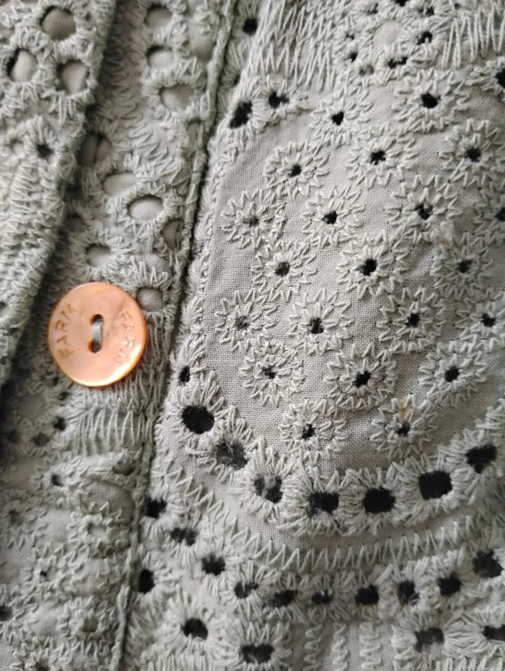 ✨💚✨FARM Rio Bright Green Eyelet Button-Front Blouse